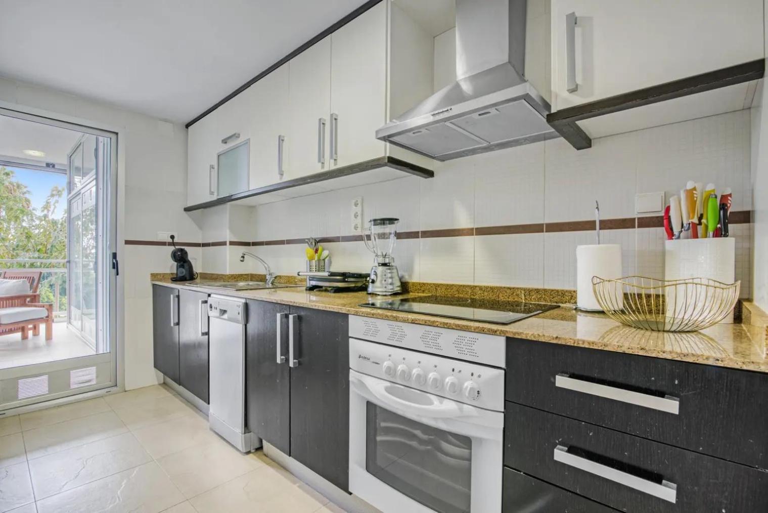אורופסה דל מר Apartamento Con Espectacular Terraza Frente Al Mar מראה חיצוני תמונה